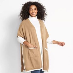 Open Front Poncho. Size 14/20.